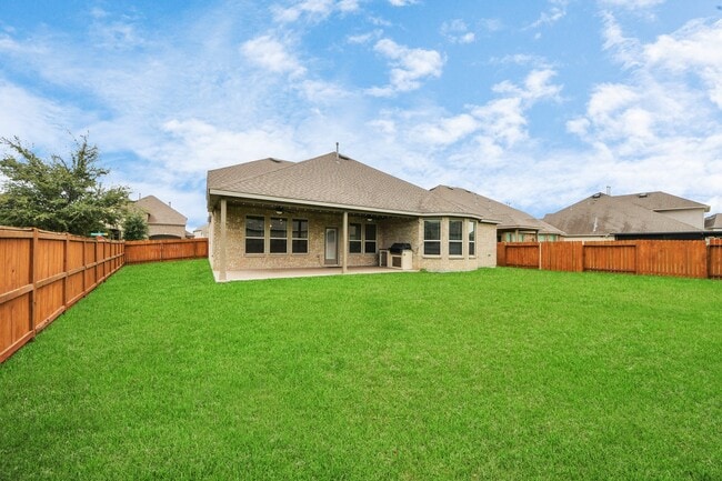 Building Photo - 28215 Shorecrest Ln
