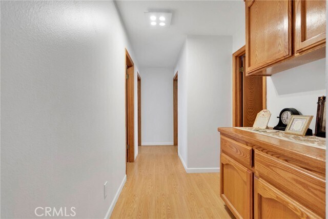 Building Photo - 26665 Lakeview Dr
