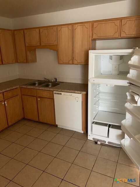 Building Photo - 811 York Ave