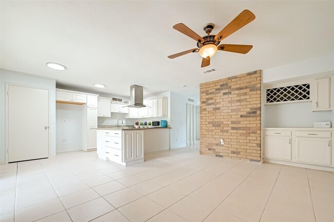 Building Photo - 17414 N Yorkglen Dr