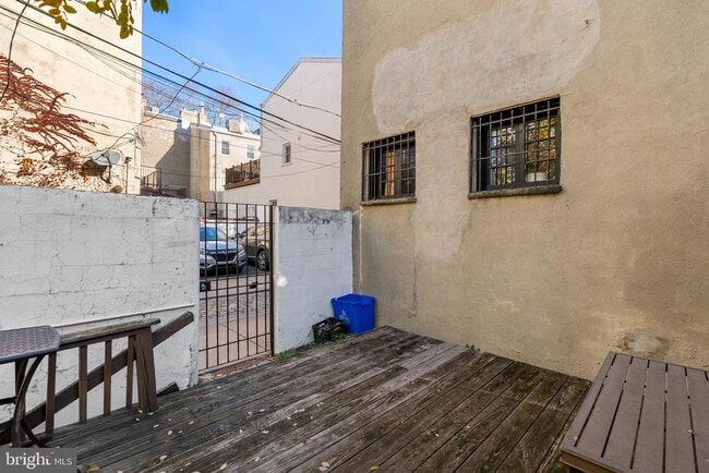 Building Photo - 787 S 3rd St