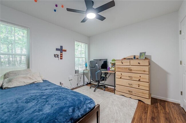 Building Photo - 262 Morse Elm Loop
