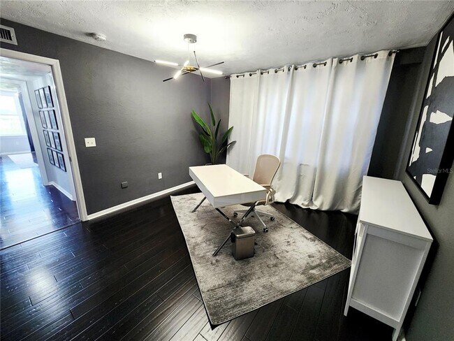 Building Photo - 4651 1st St NE