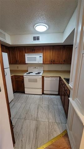 Building Photo - 9813 Walnut St