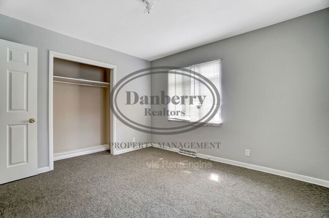 Building Photo - 1115 Secor Rd