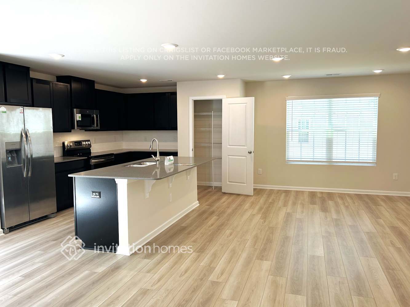 Building Photo - 2343 Pebble Close Ct