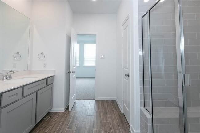 Building Photo - 4022 Balboa Dr