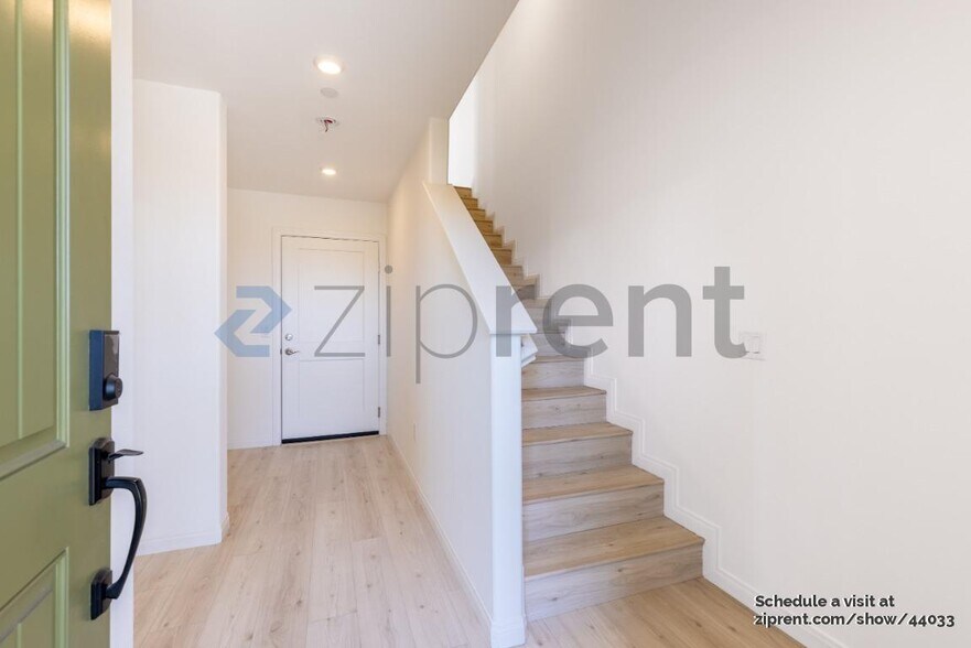Building Photo - 1614 Fig Tree Wy