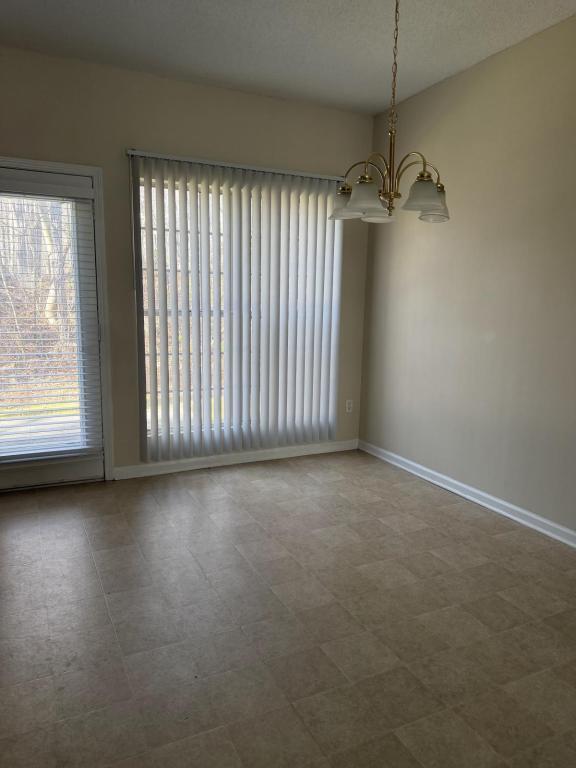 Building Photo - 6647 Sunset Park