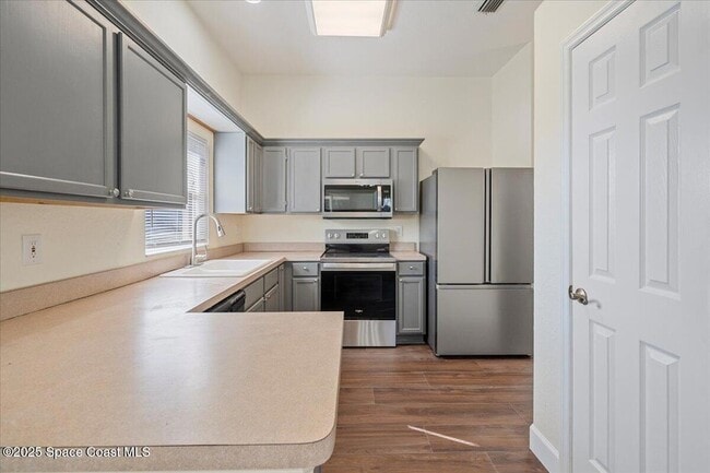 Building Photo - 1334 Gem Cir