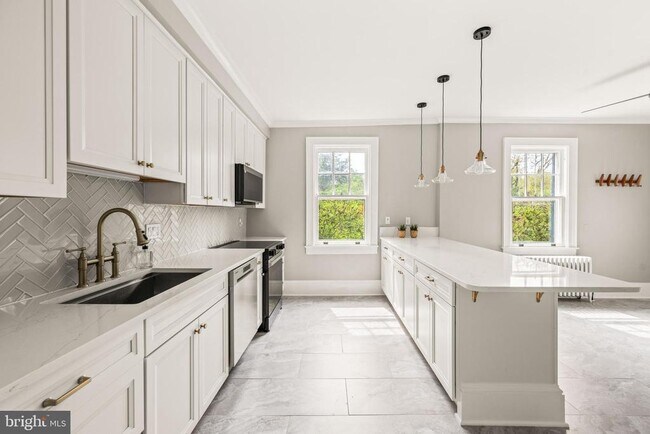 Building Photo - 3408 Wessynton Way