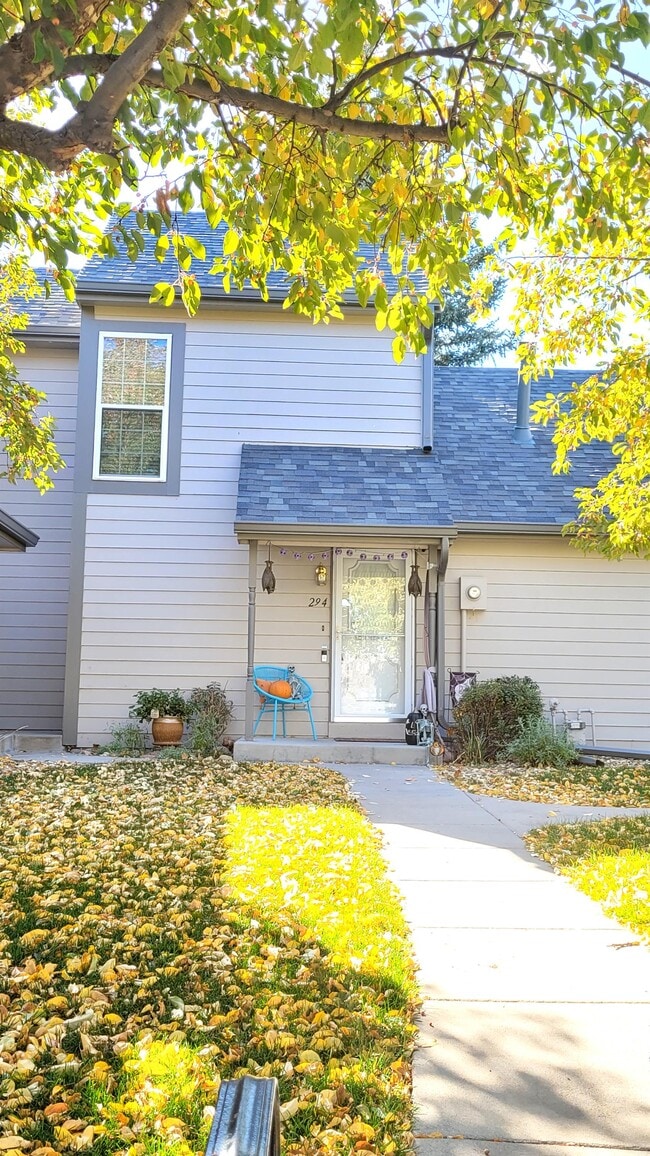 Primary Photo - 294 Cobblestone Dr