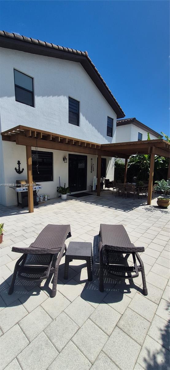 Building Photo - 8760 NW 102nd Ct