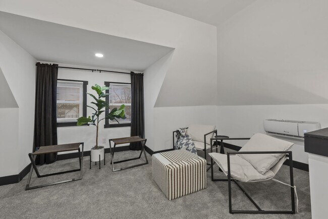 Building Photo - 286 Taylor Ave