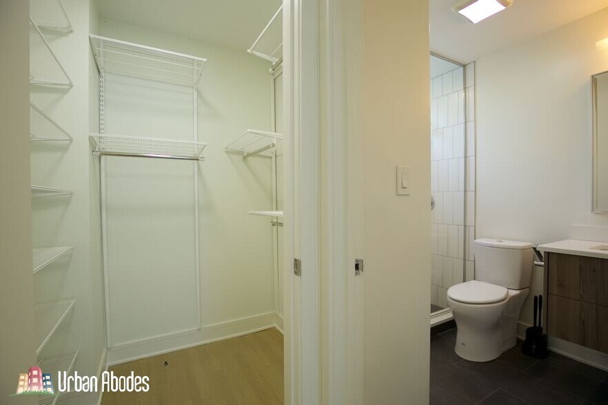 Building Photo - 935 W Grace St