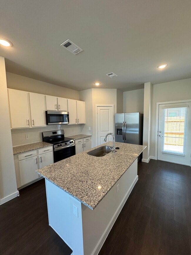 Building Photo - 445 Elevon Pkwy