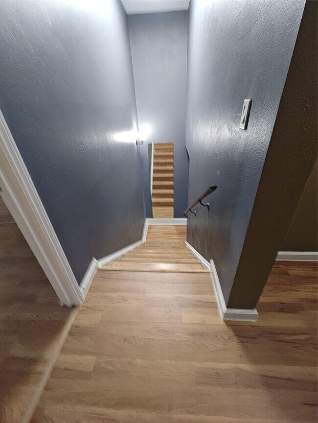 Building Photo - 2252 Shadowdale Dr