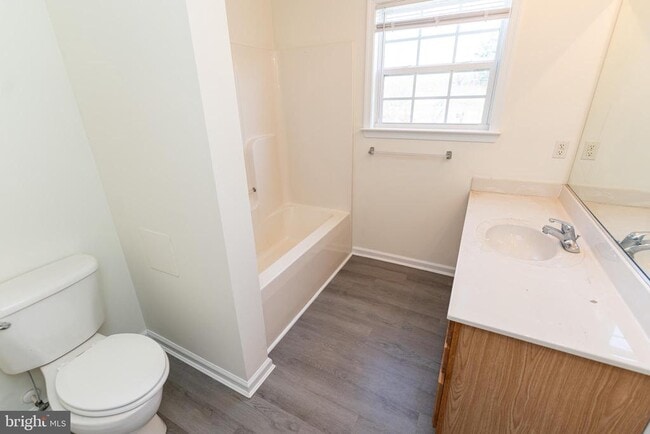 Building Photo - 202 Carsons Ct