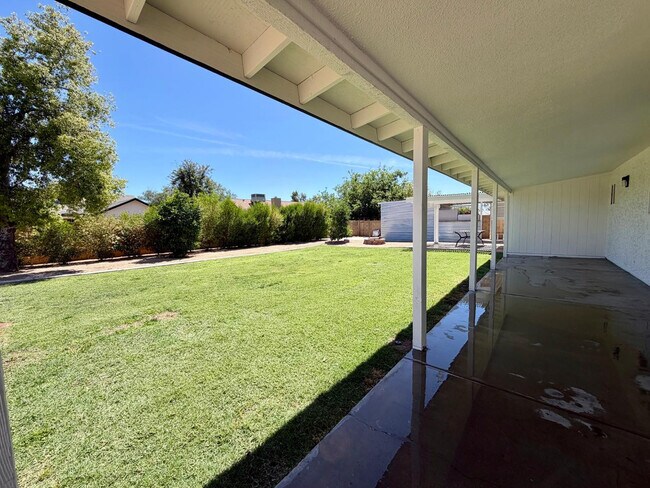 Building Photo - 3761 E Dulciana Ave