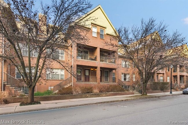 Building Photo - 160 Tiffany Ln Pvt