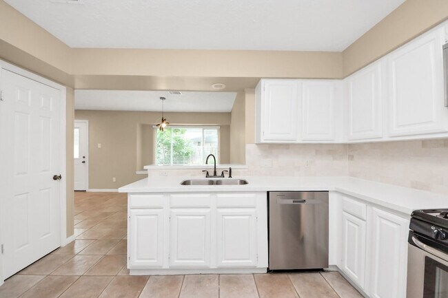 Building Photo - 3834 Carya Cir