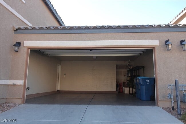 Building Photo - 676 Swift Eagle Ave