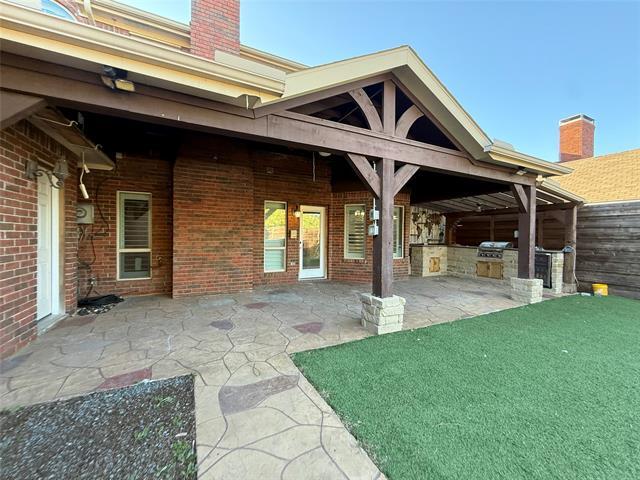 Building Photo - 2324 Heatherdale Dr