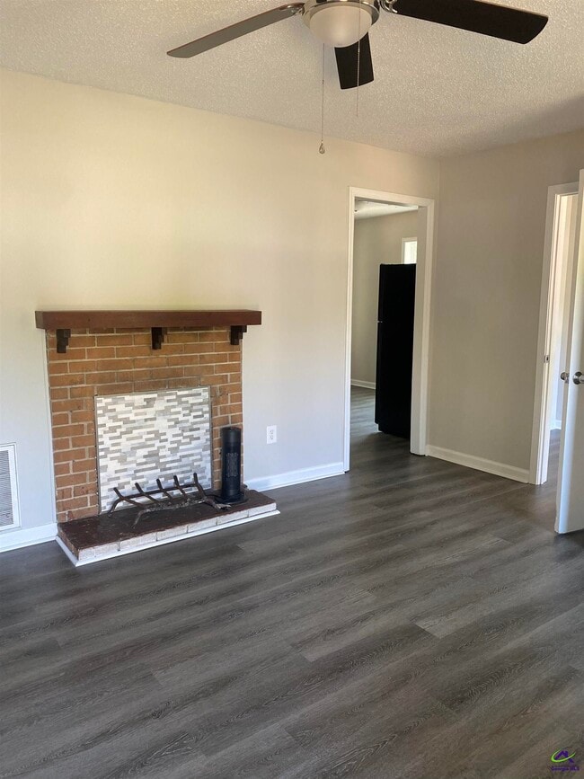 Building Photo - 115 Arnold Blvd