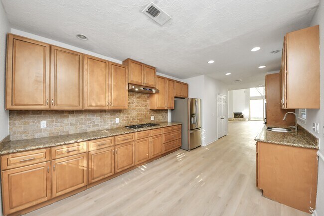 Building Photo - 10743 Boardwalk St