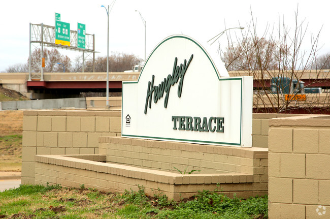 Building Photo - Hewgley Terrace