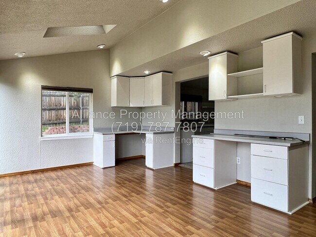 Building Photo - 6318 Galway Dr