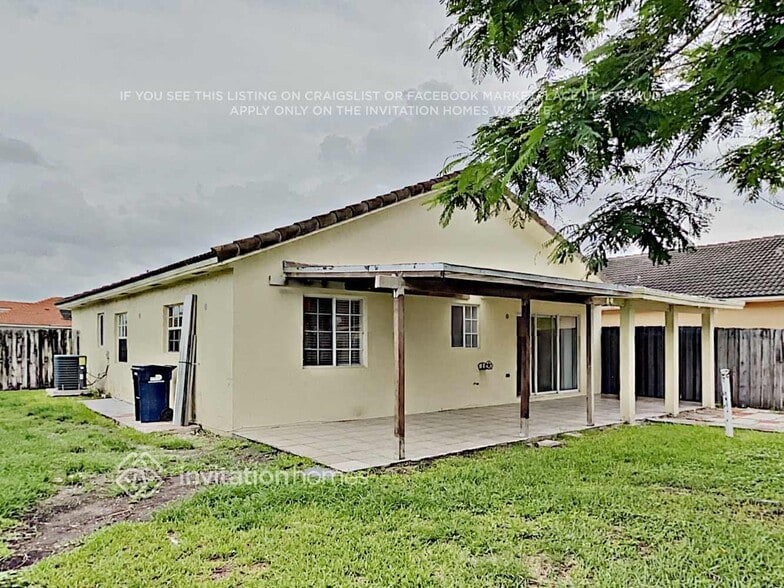 Building Photo - 16802 SW 143rd Pl