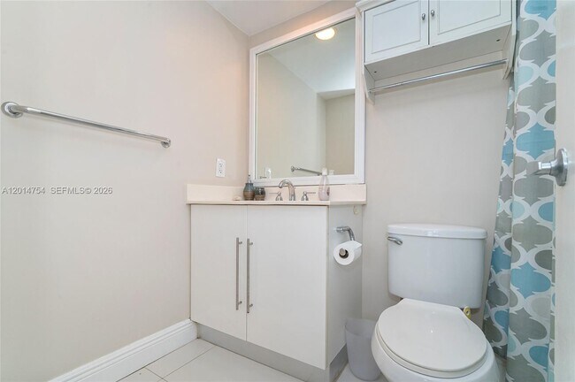 Building Photo - 3001 S Ocean Dr