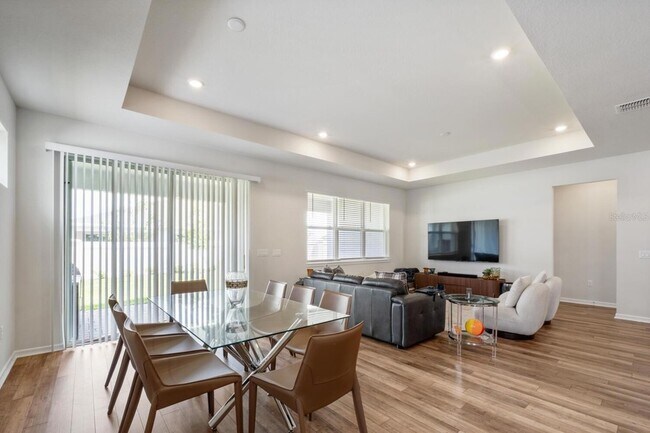 Building Photo - 13673 Fresh Ivy St