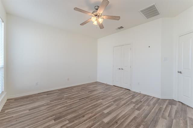 Building Photo - 556 Caravan Dr