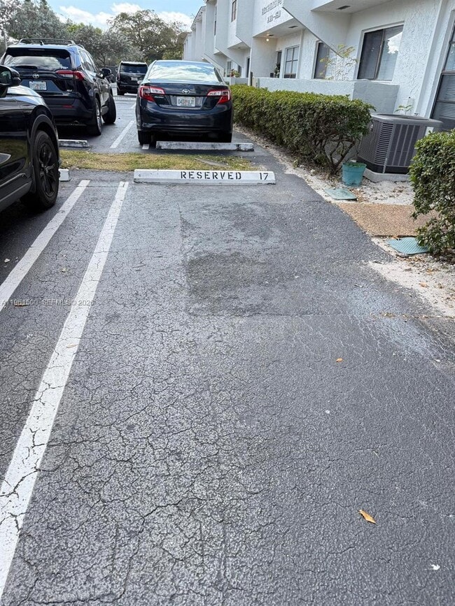 Building Photo - 2566 Coral Springs Dr