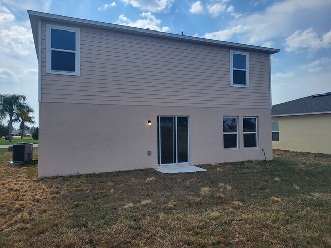 Building Photo - 1724 High Ridge Dr