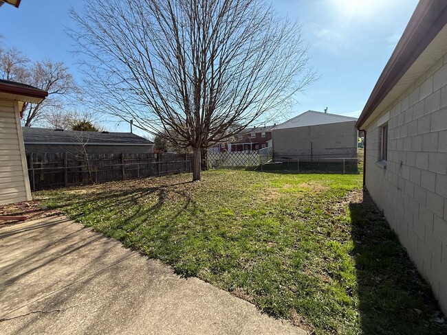 Building Photo - Great home in PRP!