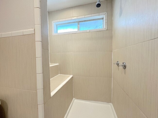 Building Photo - East El Paso 3 bed Refrig A/C