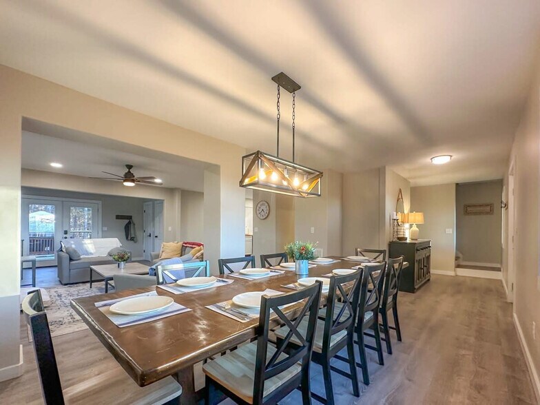 Building Photo - 204 Terrys Gap Loop Rd