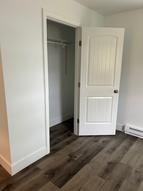 Building Photo - Oak Grove