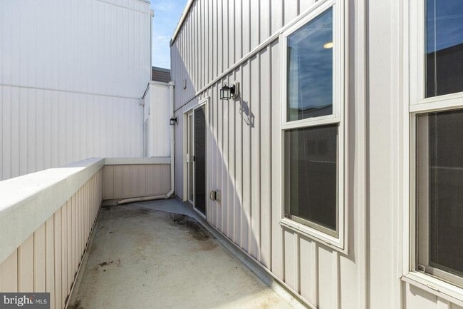 Building Photo - 1335 N Marston St