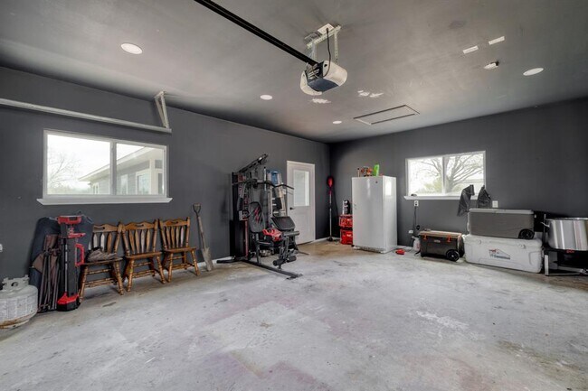 Building Photo - 2950 Co Rd 484