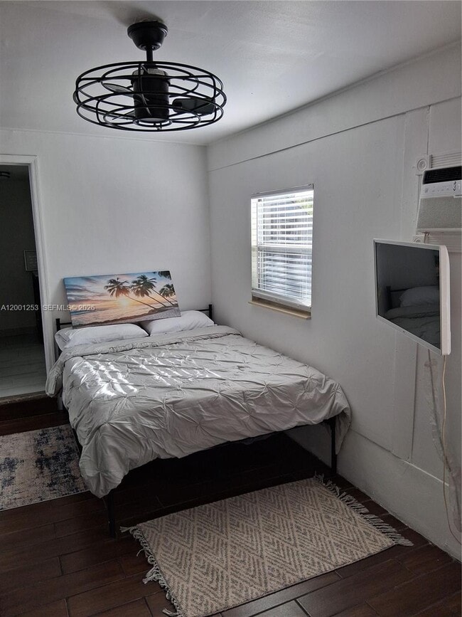 Building Photo - 1000 SW 3rd Ave