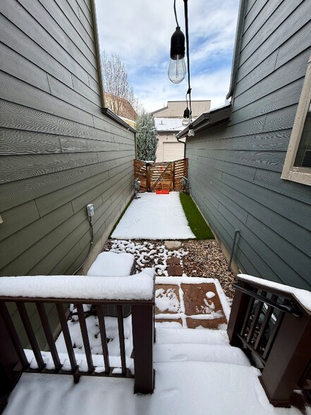 Building Photo - 1801 W 67th Pl