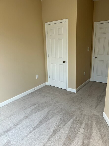 Building Photo - 7133 Founders Club Ct