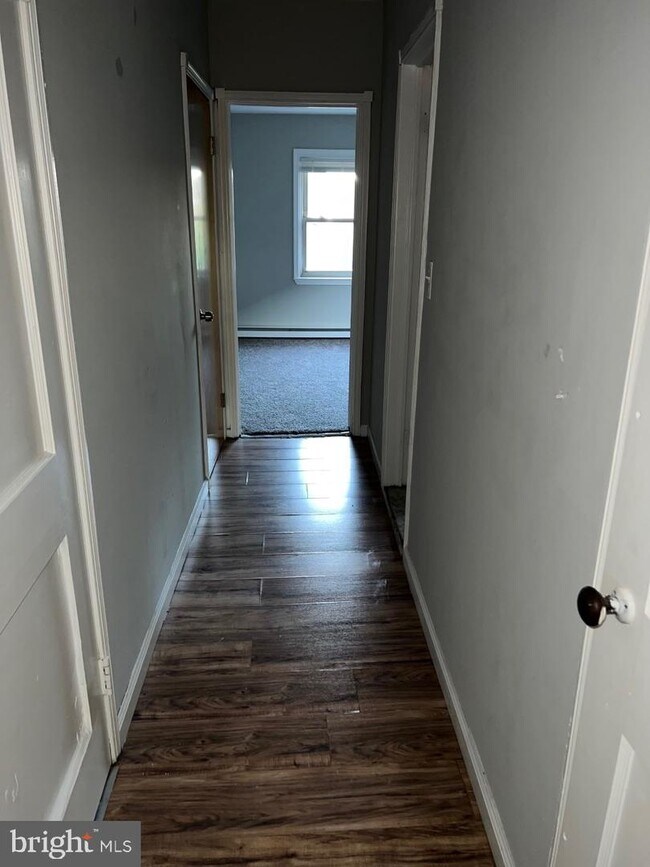 Building Photo - 3423 6th St