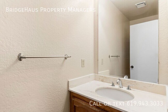 Building Photo - 9082 Westvale Rd