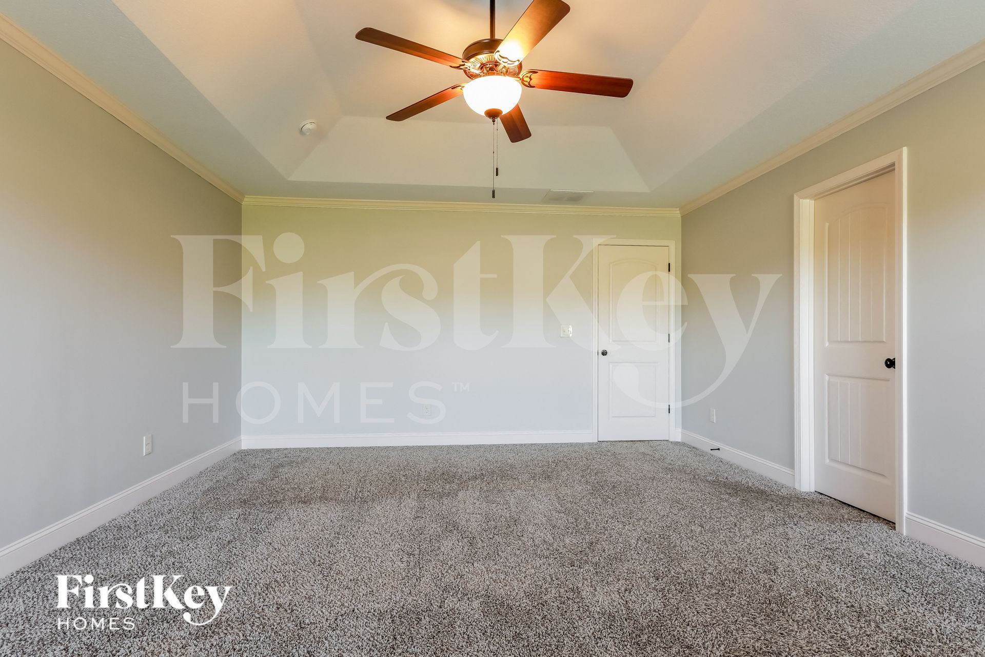 Building Photo - 1028 Lake Vista Dr