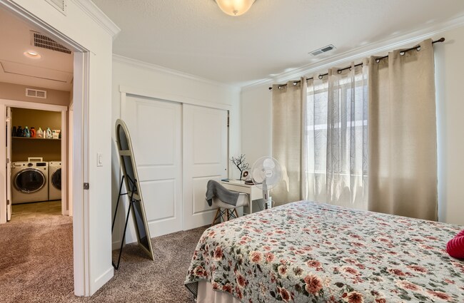 Building Photo - 348 S 780 E